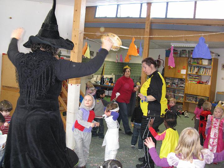 Carnaval 2010 Creche (22).JPG